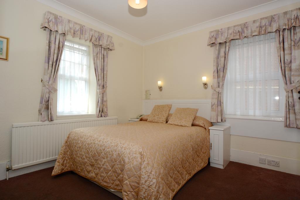 Arlington Hotel ボーンマス 部屋 写真